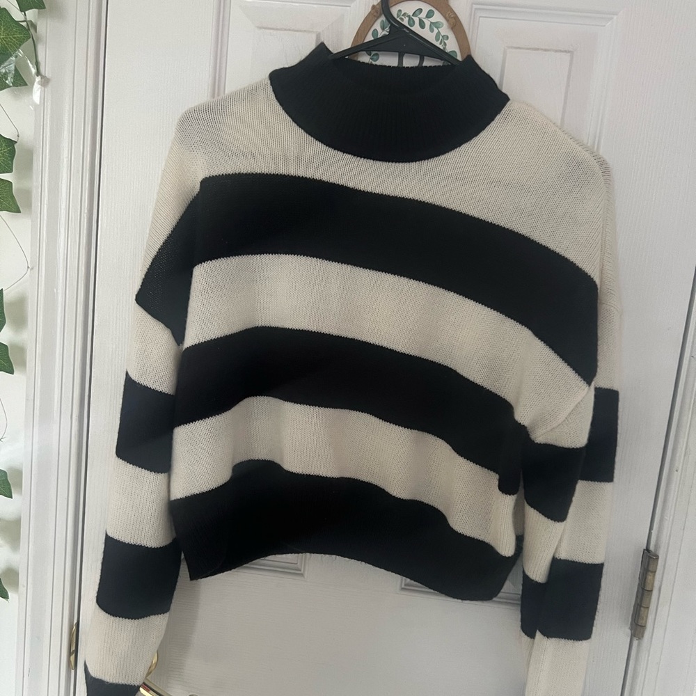 black & cream cropped sweater